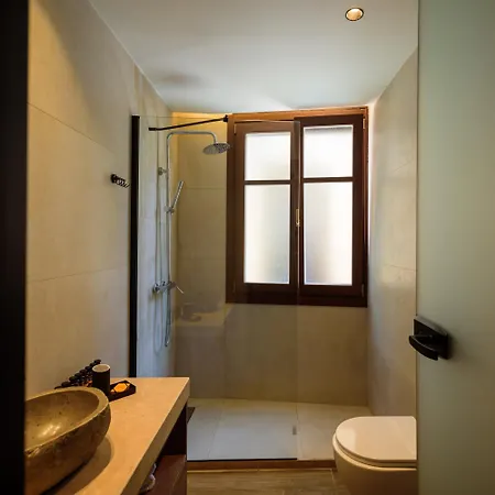 Arthur In Old Town Hotel *