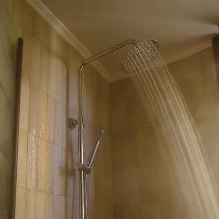 Arthur In Old Town Hotel *