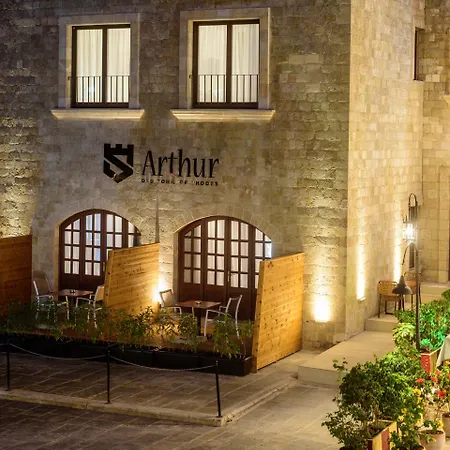 Arthur In Old Town Hotel *