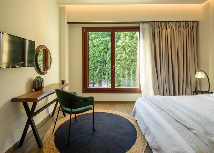 Arthur In Old Town Hotel