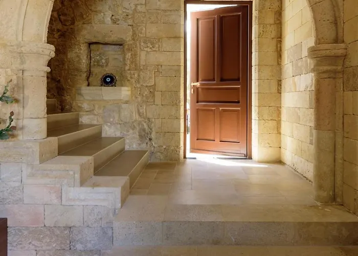 Hotel Arthur In Old Town Rhodes City